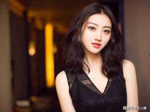 明星风范角色魅力在哪,揭秘角色魅力背后的独特魅力