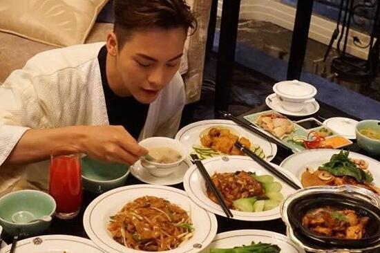 明星美食,探寻明星们的私房食谱与美食故事