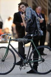 明星 自行车,明星与自行车的时尚之旅