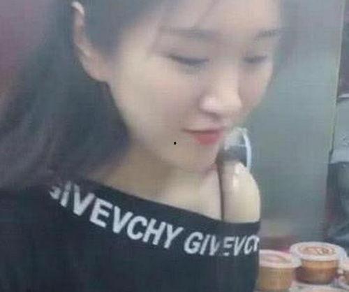 落凡网红,揭秘网络红人的崛起之路